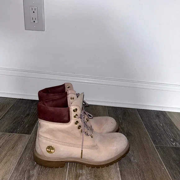 Timbs clearance size 9